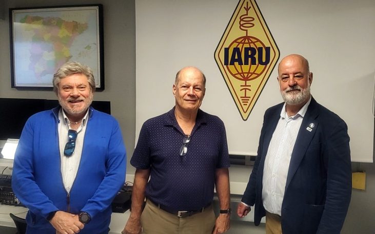 Visita institucional del presidente de la IARU Región 2 a la sede de la URE