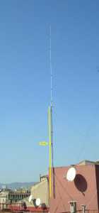 SE HF X 80 EA3ERD con mástil de contra antena