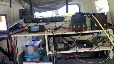 EA8DBM mobile station in a van EA8DBM mobile station in a van